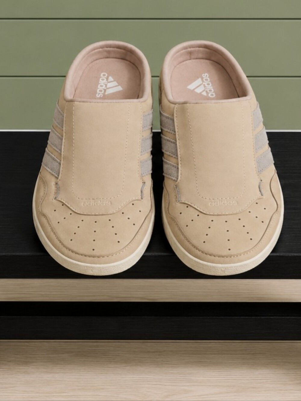 Adidas Hoops 4.0 Slip-On Sneakers Shoes Beige Sz 7.5 NWT - Picture 4 of 7